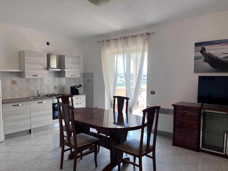 Fco Airport Titina'S House Apartment Фиумичино Екстериор снимка